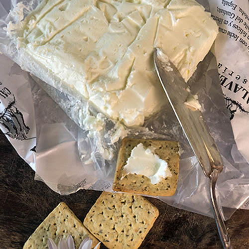 Mantequilla de leche de Oveja, Calaveruela