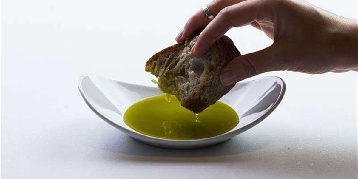 Buying premium Spanish extra virgin olive oil online from Germany: a great opportunity
