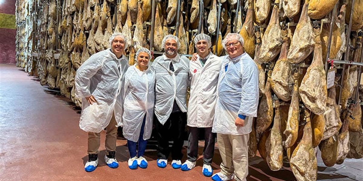 How to convince North American gourmet distributors