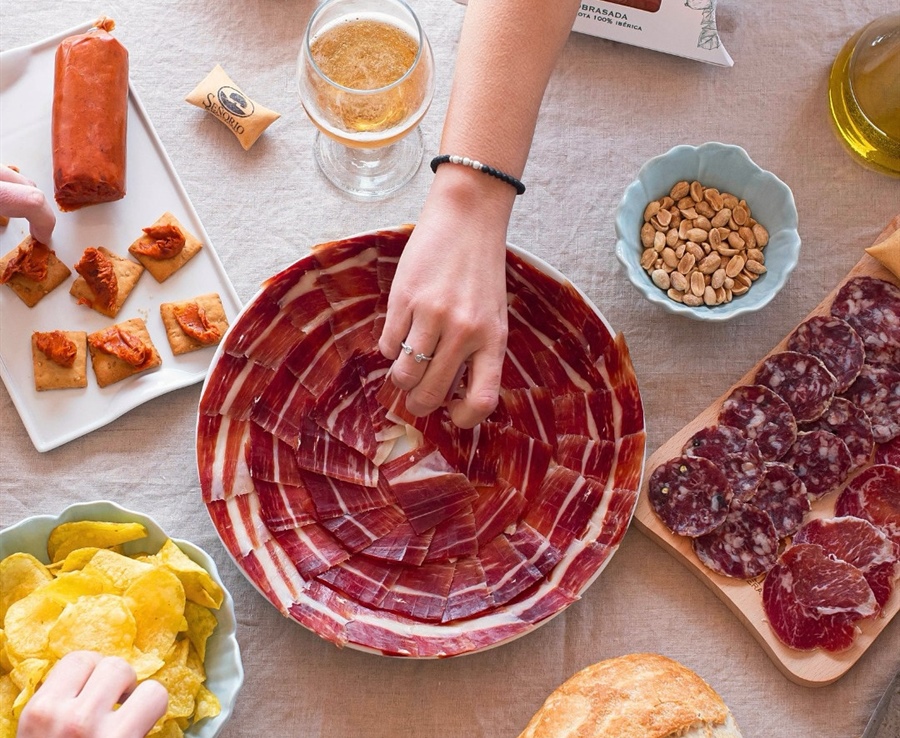 Le luxe qui se tranche au couteau : découvrez l'authentique jambon ibérique