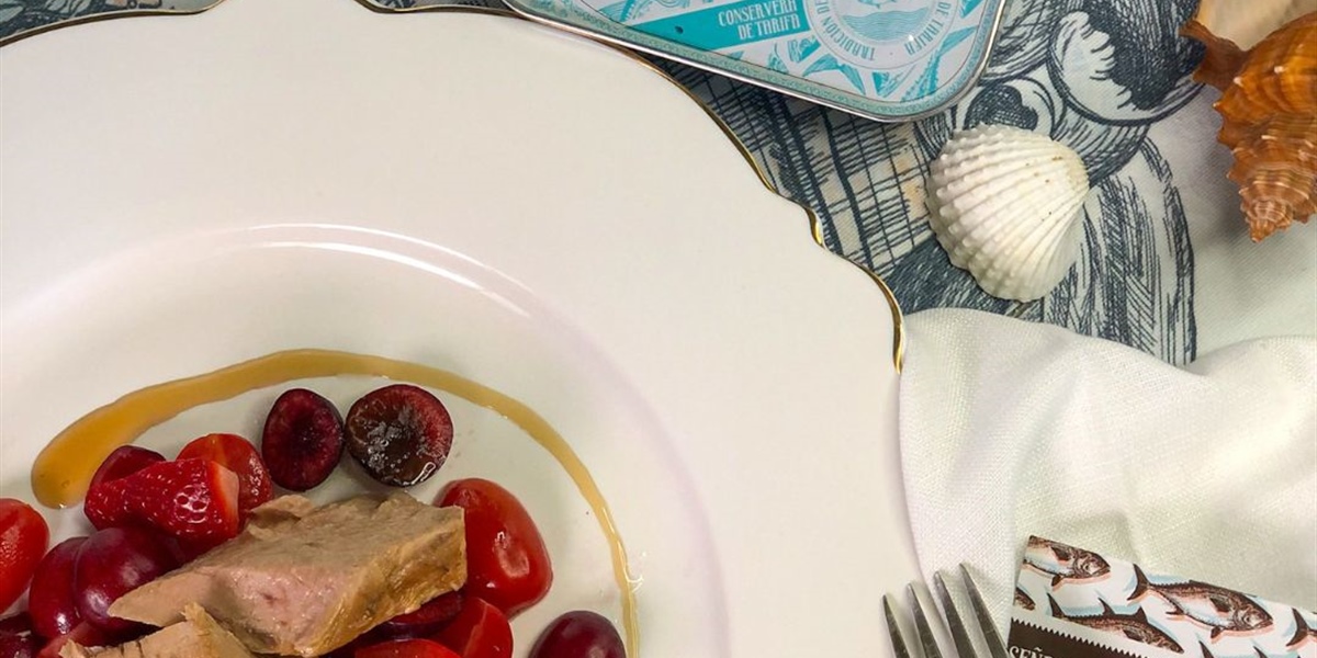 Les secrets de la Méditerranée dans l'assiette : comment l'Espagne a redéfini le luxe gastronomique naturel