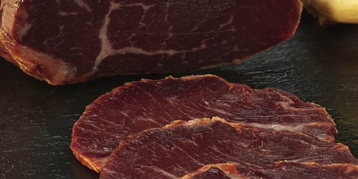 Navarretinto: la pureza ibérica que nace en la dehesa y se convierte en embutido de excelencia