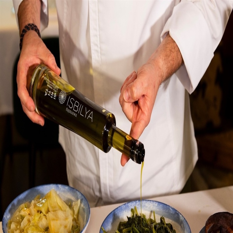 The real traceability of EVOO isn't just audited: it's understood, explained, and can be shared.