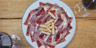 D.O. Jabugo: The soul of Iberian ham is born in the Sierra de Huelva