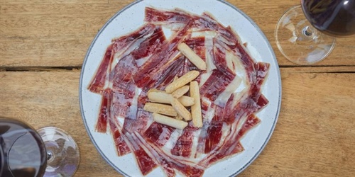 D.O. Jabugo: The soul of Iberian ham is born in the Sierra de Huelva