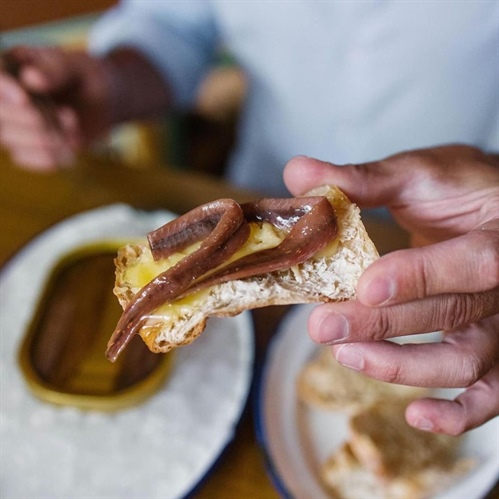 The best anchovy in the world comes from the Cantabrian Sea (and the Italians knew it)