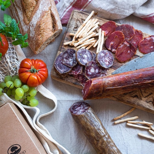 The Art of the Gourmet Iberian Charcuterie Board: Easy, Sophisticated, and 100% Spanish