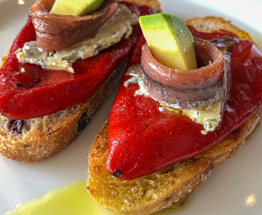Tapas, origine et l'authentique art de vivre espagnol