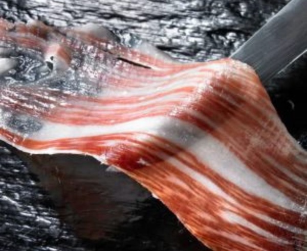 Envío de jamón ibérico a Suiza sin errores