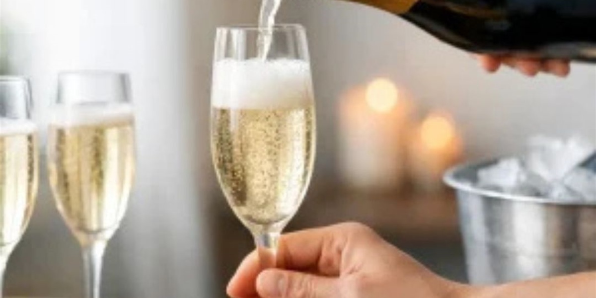 Cómo servir cava en casa y acertar siempre