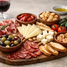 How to put together a Spanish-style charcuterie board successfully