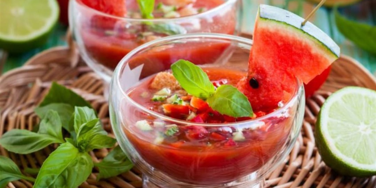 Gazpacho de pastèque gourmet | La recette espagnole la plus rafraîchissante de l'été