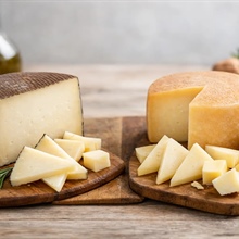 Queso manchego o Idiazabal: cuál elegir