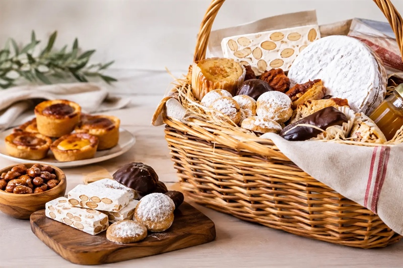 Dulces españoles para cesta gourmet que triunfan